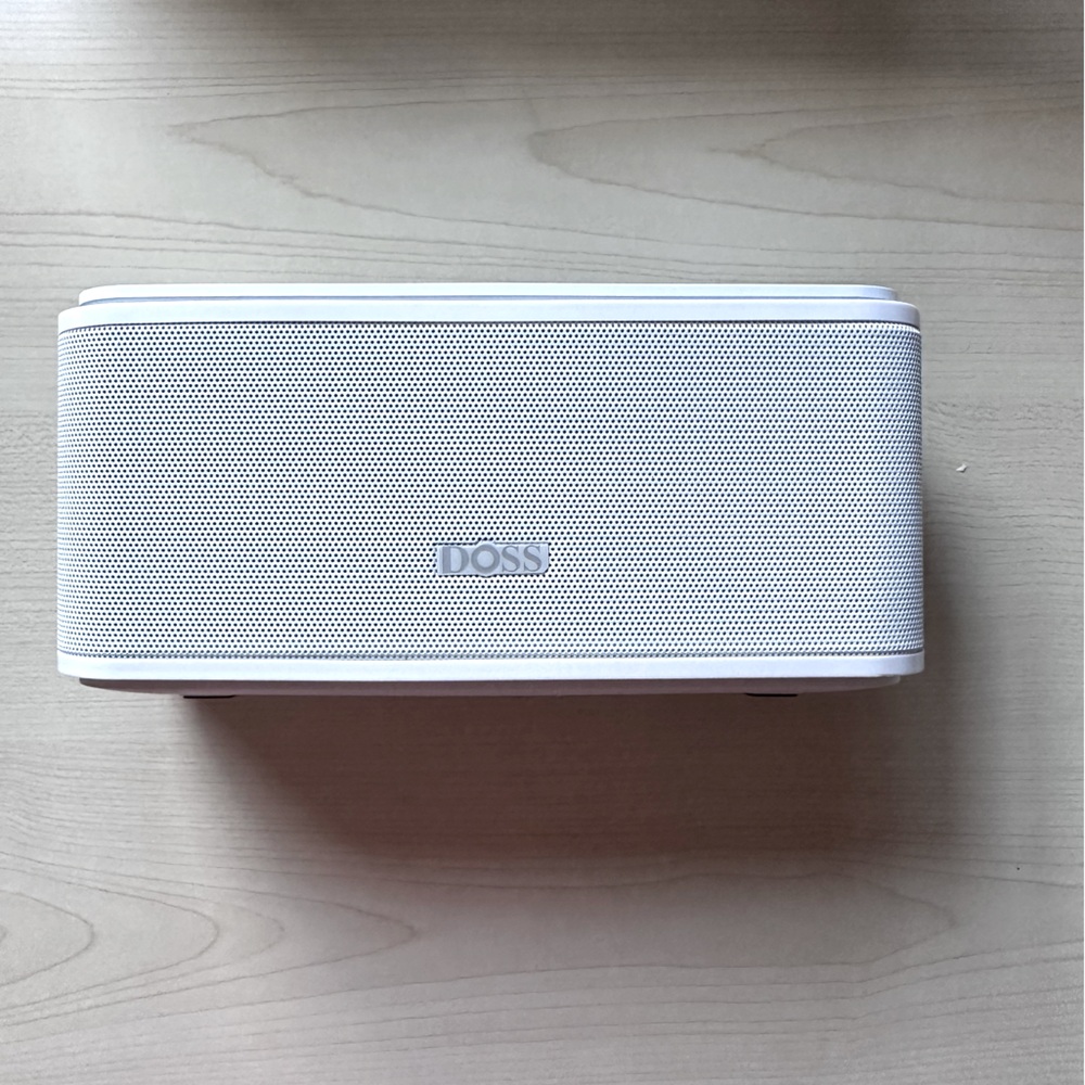 DOSS SoundBox Touch Wireless Bluetooth Speaker with 12W HD Sound and Bass - Picture 3 of 9